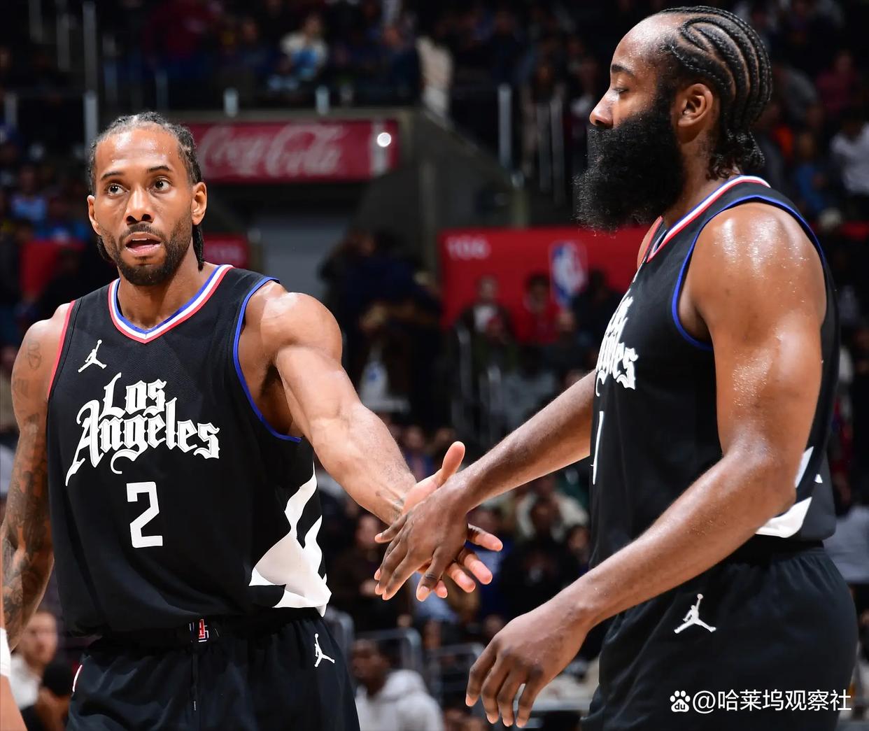 亚冠倒计时，斯图加特赛后战术微调，细节引发关注，质疑声仍在，医务组通报恢复的简单介绍-实时比分